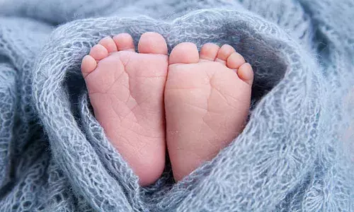 ആശുപത്രിയിലേക്ക് പോകും വഴി വനം വകുപ്പിന്റെ ജീപ്പില്‍ സുഖപ്രസവം; ആദിവാസി മേഖലയിലെ 19കാരി ജന്മം നല്‍കിയത് പെണ്‍കുഞ്ഞിന്