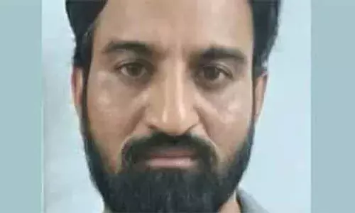 സമയക്രമത്തെ ചൊല്ലി തര്‍ക്കം; സ്വകാര്യ ബസ് ഡ്രൈവറുടെ തലയ്ക്ക് ജാക്കി ലിവര്‍ കൊണ്ടടിച്ചു; ഗുരുതര പരിക്ക്; ക്രിമിനലുകള്‍ ബസ് ഭരിക്കുമ്പോള്‍