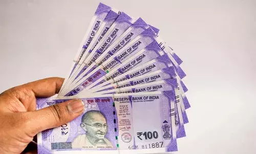 ഓണം അടിപൊളിയാക്കാന്‍ സര്‍ക്കാര്‍; രണ്ടു ഗഡു ക്ഷേമ പെന്‍ഷന്‍ അക്കൗണ്ടിലെത്തും; 1700 കോടി അനുവദിച്ച് ഉത്തരവ്