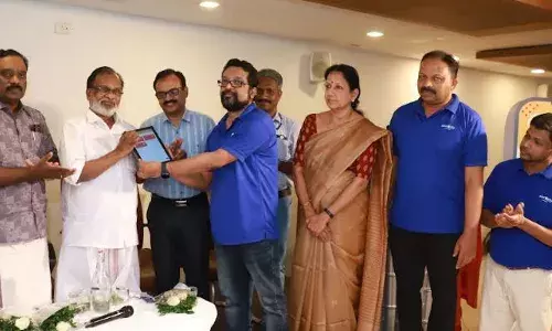 കാരുണ്യ പ്രവര്ത്തനങ്ങള് സുഗമമാക്കുന്നതിനുള്ള വെബ് - മൊബൈല് പ്ലാറ്റ്ഫോം സിംകെയര് പ്രവര്ത്തനം ആരംഭിച്ചു കാരുണ്യ പ്രവര്ത്തനങ്ങള് സുഗമമാക്കുന്നതിനുള്ള വെബ് - മൊബൈല് പ്ലാറ്റ്ഫോം സിംകെയര് പ്രവര്ത്തനം ആരംഭിച്ചു