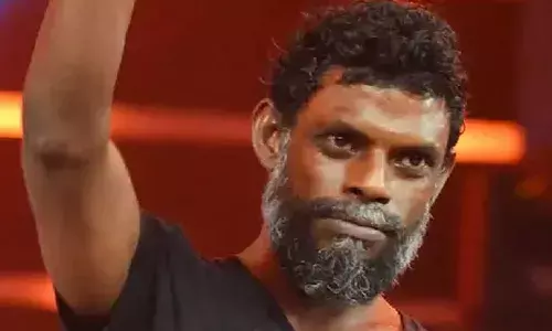 നടന്‍ വിനായകന് നേരേ കയ്യേറ്റം; ഹൈദരാബാദ് വിമാനത്താവളത്തില്‍ വച്ച് സി ഐ എസ് എഫ് ഉദ്യോഗസ്ഥര്‍ മര്‍ദ്ദിച്ചതായി വിനായകന്‍