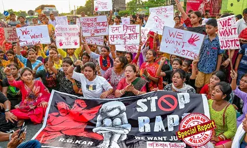 അണയാത്ത പ്രതിഷേധം! വനിതാ ഡോക്ടര്‍ ക്രൂരമായി കൊല്ലപ്പെട്ടിട്ട് ഒരു മാസം; കൊല്‍ക്കത്തയില്‍ പ്രതിഷേധ റാലികള്‍; മമത സര്‍ക്കാര്‍ പ്രതിരോധത്തില്‍