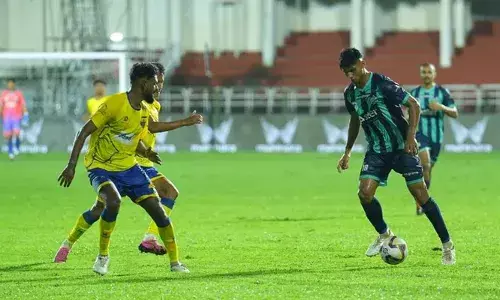 ഹോം ഗ്രൗണ്ടില്‍ പ്രതിരോധകോട്ട ഉയര്‍ത്തി കാലിക്കറ്റ് എഫ് സി; കാലിക്കറ്റ് എഫ്.സി.-തിരുവനന്തപുരം കൊമ്പന്‍സ് മത്സരം സമനിലയില്‍