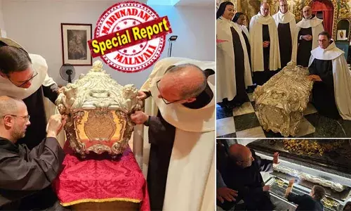 വിശുദ്ധ തെരേസയുടെ ഭൗതിക ദേഹം വീണ്ടും പുറത്തെടുത്തു; 442 വര്‍ഷം കഴിഞ്ഞിട്ടും ദൗതിക ശരീരത്തിന് മാറ്റങ്ങള്‍ സംഭവിച്ചിട്ടില്ലെന്ന് റിപ്പോര്‍ട്ടുകള്‍