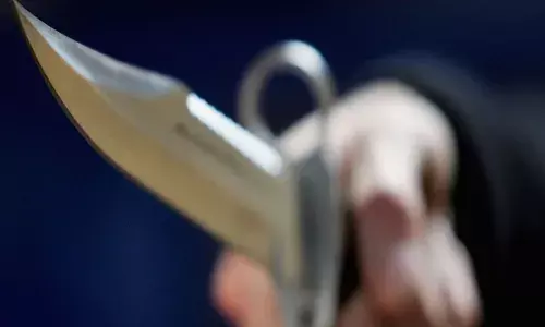 സഹപാഠിയെ ആക്രമിക്കാന്‍ സ്‌കൂള്‍ ബാഗില്‍ വെട്ടുകത്തിയുമായി എത്തി; പത്താം ക്ലാസുകാരനെ ജുവനൈല്‍ ഹോമിന് കൈമാറി