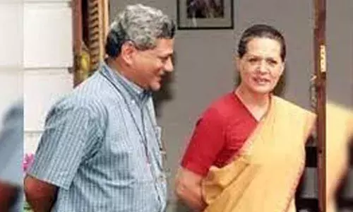 ഏതെങ്കിലും തെറ്റായ ബില്ലിന് ലോക്സഭ പച്ച വെളിച്ചം നല്‍കിയാല്‍ രാജ്യസഭ ചുവപ്പ് ലൈറ്റ് കാണിക്കും; യെച്ചൂരിയുടെ പ്രിയപ്പെട്ടയിടം രാജ്യസഭയായതിന്റെ കാരണം ഇങ്ങനെ