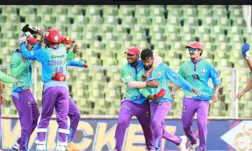 ആലപ്പി റിപ്പിള്‍സ് തിരുവനന്തപുരം റോയല്‍സിനെ പരാജയപ്പെടുത്തി.