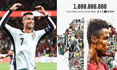 കളിക്കളത്തിനൊപ്പം സോഷ്യല്‍ മീഡിയയിലും ചരിത്രമെഴുതി ക്രിസ്റ്റ്യാനോ റൊണാള്‍ഡോ; 100 കോടി ഫോളോവേഴ്സ് സ്വന്തമാക്കുന്ന ആദ്യ വ്യക്തി; നൂറ് കോടി സ്വപ്നങ്ങള്‍, ഒരു യാത്ര എന്ന് ട്വീറ്റ്