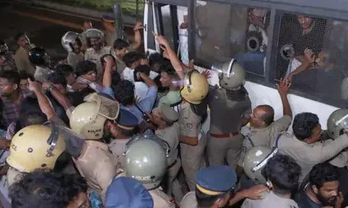 കേരള സര്‍വകലാശാല സംഘര്‍ഷം; വിദ്യാര്‍ഥി പ്രതിനിധികളുടെ വോട്ടെണ്ണല്‍ അലങ്കോലപ്പെടുത്തിയത് അന്വേഷിക്കാന്‍ സിന്‍ഡിക്കേറ്റ് സമിതി