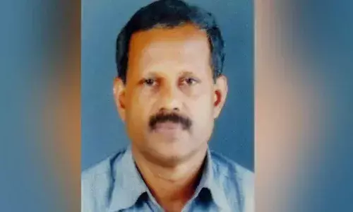 അപകടം ഉണ്ടായത് നഴ്‌സായ മകളെ ജോലിക്ക് വിടാനായി പോകുന്നതിനിടെ; സംഭവ സ്ഥലത്ത് തന്നെ മരിച്ച് 55കാരന്‍: ഗുരുതരമായി പരിക്കേറ്റ മകള്‍ ആശുപത്രിയില്‍