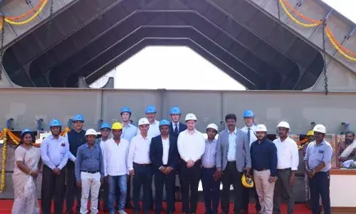 കൊച്ചി കപ്പല്‍ശാലയില്‍ ഡിസിഐ ഡ്രെഡ്ജ് ഗോദാവരിക്കായി കീല്‍ ഇട്ടു