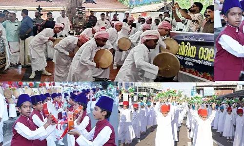 പ്രവാചക പ്രകീര്‍ത്തനങ്ങളുമായി നബിദിന ഘോഷാത്ര; മലപ്പുറത്തെ ക്ഷേത്രമുറ്റത്ത് മധുരം നല്‍കി സ്വീകരണം; മദ്രസ വിദ്യാര്‍ത്ഥികളുടെ ദഫ് മുട്ട്; മതസൗഹാര്‍ദ്ദത്തിന്റെ സ്‌നേഹക്കാഴ്ചകള്‍