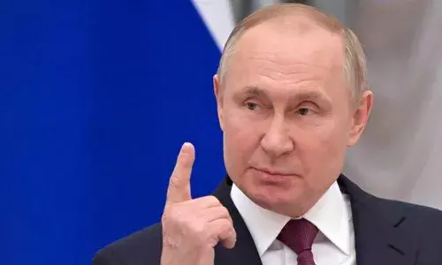 ഓഫീസ് ജോലിയുടെ ഇടവേളകളില്‍ ശാരീരികബന്ധത്തില്‍ ഏര്‍പ്പെടണം; കുടുംബം വിപുലീകരിക്കുന്നതില്‍ ശ്രദ്ധ കേന്ദ്രീകരിക്കണം; ജനന നിരക്കിലെ കുറവ് പരിഹരിക്കാന്‍ പുതിയ നിര്‍ദ്ദേശവുമായി പുടിന്‍