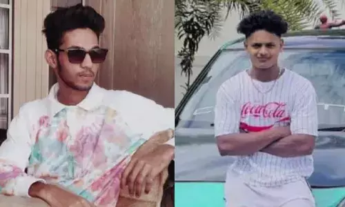 ബൈക്കും സ്വകാര്യ ബസും കൂട്ടിയിടിച്ച് രണ്ട് യുവാക്കള്‍ മരിച്ചു