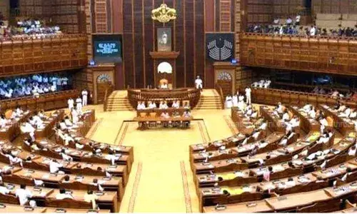 നിയമസഭാ സമ്മേളനം ഒക്ടോബര്‍ നാലുമുതല്‍; ആറ് മൊബൈല്‍ കോടതികളെ റഗുലര്‍ ജുഡീഷ്യല്‍ ഫസ്റ്റ് ക്ലാസ് മജിസ്ട്രേറ്റ് കോടതികളാക്കും: മന്ത്രിസഭായോഗ തീരുമാനങ്ങള്‍