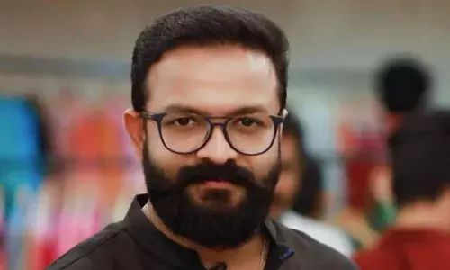 എല്ലാം വഴിയേ മനസ്സിലാകും; പീഡന പരാതി ഉയര്‍ന്ന ശേഷം ആദ്യമായി നാട്ടില്‍ മടങ്ങിയെത്തി ജയസൂര്യ; വൈകാതെ മാധ്യമങ്ങളെ കാണുമെന്ന് പ്രതികരണം