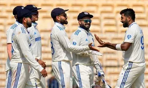 ഇന്ത്യ-ബംഗ്ലാദേശ് ടെസ്റ്റ്; ബംഗ്ലാദേശിന് ബാറ്റിംഗ് തകർച്ച; രണ്ടാം ദിനം അവസാനിക്കുമ്പോൾ   ഇന്ത്യക്ക് 309 റൺസിന്റെ ലീഡ്