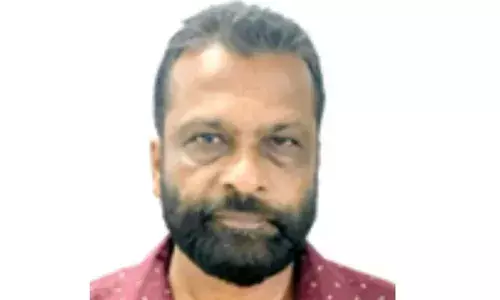 ഡ്രൈവിങ് പഠിപ്പിക്കുന്നതിനിടെ കടന്നുപിടിക്കാന്‍ ശ്രമം; കാര്‍ നിര്‍ത്തി ഇറങ്ങിയോടി യുവതി: പരിശീലകന്‍ അറസ്റ്റില്‍