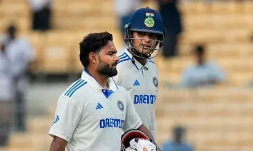 ചെന്നൈ ടെസ്റ്റ്; മൂന്നാം ദിനം വെളിച്ചക്കുറവ് മൂലം നേരത്തെ അവസാനിച്ചു; ബംഗ്ലാദേശിനെതിരെ ഇന്ത്യ ശക്തമായ നിലയിൽ