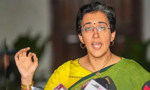 ബിജെപിയും ലഫ്.ഗവര്‍ണറും ഡല്‍ഹിയുടെ വികസനം തടയുന്നു; മുഖ്യമന്ത്രിയായി സത്യപ്രതിജ്ഞ ചെയ്തതിന് പിന്നാലെ വിമര്‍ശനവുമായി അതിഷി