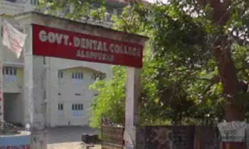 റൂട്ട് കനാല്‍ ചെയ്ത ഒമ്പതാം ക്ലാസുകാരിയുടെ വായില്‍ സൂചി; ഡോക്ടറുടെ അനാസ്ഥയ്ക്കെതിരെ പരാതി നല്‍കി