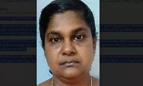 സ്വര്‍ണം വാങ്ങാനെന്ന വ്യാജേനയെത്തി വള മോഷണം: സ്ത്രീ അറസ്റ്റില്‍; പിടിയിലായത് കല്‍കൂന്തല്‍ പച്ചടി ചിറക്കല്‍ വീട്ടില്‍ ബെന്നിയുടെ ഭാര്യ ബിന്‍സി