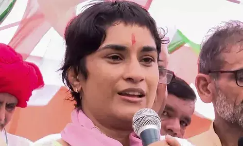 ഉത്തേജക മരുന്ന് പരിശോധനയ്ക്ക് എത്തിയില്ല; വിനേഷ് ഫോഗട്ടിന് നോട്ടീസയച്ച് നാഡ