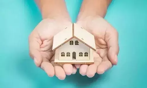 തുടരെയുള്ള മാനസിക പീഡനം; ലൈഫ് ഭവനപദ്ധതി ഗുണഭോക്താവ് ജീവനൊടുക്കിയ സംഭവത്തിൽ നടപടി; ആരോപണവിധേയരായ വി.ഇ.ഒ. മാർക്ക് പെരുമാറ്റച്ചട്ടമേർപ്പെടുത്തി; പോലീസ് അന്വേഷണം തുടരുന്നു