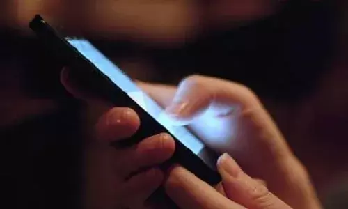 വിദ്യാര്‍ഥികള്‍ക്ക് പഠനക്കുറിപ്പുകള്‍ വാട്സ്ആപ്പില്‍ നല്‍കരുത്; അധ്യാപകര്‍ക്ക് നിര്‍ദേശവുമായി ഹയര്‍സെക്കന്‍ഡറി ഡയറക്‌ട്രേറ്റ്