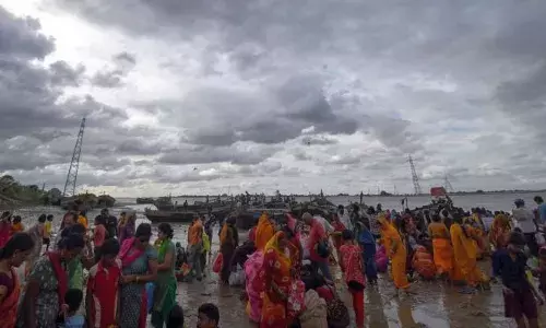 ബിഹാറിൽ ജിവിത്പുത്രിക ഉത്സവത്തിനിടെ 43 പേർ മുങ്ങി മരിച്ചു; മരണപ്പെട്ടവരിൽ 37 കുട്ടികളും; ജീവൻ നഷ്ടമായവരുടെ കുടുംബങ്ങൾക്ക് ധനസഹായം പ്രഖ്യാപിച്ച് സംസ്ഥാന സർക്കാർ