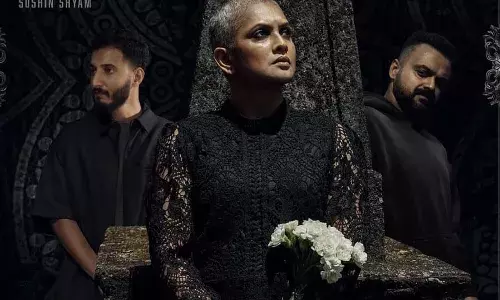 ഭൂലോകം സൃഷ്ടിച്ച കര്‍ത്താവിനും സ്തുതി; തിരിച്ചുവരവ് ഗംഭീരമാക്കാന്‍ ജ്യോതിര്‍മയി, ചുവടുവച്ച് ചാക്കോച്ചന്‍: ബോഗയ്ന്‍വില്ല പ്രൊമോ ഗാനം