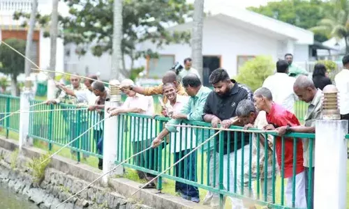 ചൂണ്ടയിട്ട് പാചകം ചെയ്ത് ലോക ടൂറിസം ദിനം ആഘോഷമാക്കി ഭിന്നശേഷിക്കാര് ചൂണ്ടയിട്ട് പാചകം ചെയ്ത് ലോക ടൂറിസം ദിനം ആഘോഷമാക്കി ഭിന്നശേഷിക്കാര്