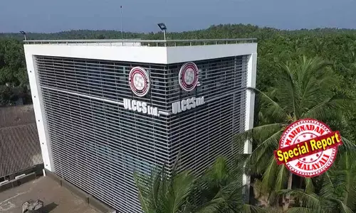 ഊരാളുങ്കല്‍ ലേബര്‍ സൊസൈറ്റിയുടെ 697 കോടി വായ്പയുടെ റേറ്റിങ് തരംതാഴ്ത്തി; കമ്പനി മതിയായ വിവരങ്ങള്‍ ലഭ്യമാക്കിയില്ലെന്ന് ഇന്‍ഫോമെറിക്‌സ് വായ്പാ റേറ്റിങ് ഏജന്‍സി; തങ്ങള്‍ ഒന്നുമറിഞ്ഞില്ലെന്ന് ഊരാളുങ്കല്‍ മാനേജ്‌മെന്റ്