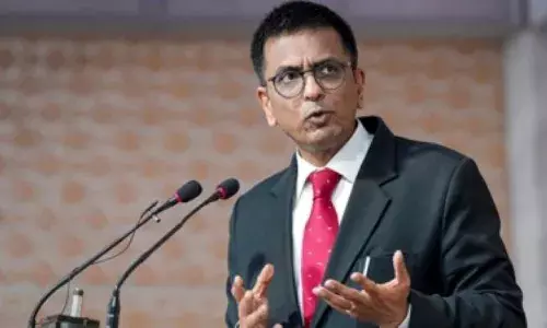 ഇതൊരു കോഫീ ഷോപ്പല്ല, യെസ് എന്ന് പറയണം, ഇത് കോടതിയാണ്; അഭിഭാഷകനെ ശാസിച്ച് സുപ്രീംകോടതി ചീഫ് ജസ്റ്റിസ് ഡി.വൈ.ചന്ദ്രചൂഡ്