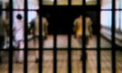 പത്തുവര്‍ഷത്തിനിടെ പാകിസ്താന്‍ ജയിലുകളില്‍ മരിച്ചത് 24 ഇന്ത്യന്‍ മത്സ്യത്തൊഴിലാളികള്‍; ഈ വര്‍ഷം മരിച്ചത് രണ്ടു പേര്‍: 210 ഇന്ത്യന്‍ മത്സ്യത്തൊഴിലാളികള്‍ പാകിസ്താന്‍ ജയിലില്‍ ഉള്ളതായും റിപ്പോര്‍ട്ട്