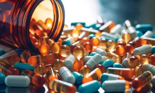 ഗര്‍ഭിണികള്‍ക്കുള്ള വൈറ്റമിന്‍ ഗുളികകളും ഹൃദ്രോഗികള്‍ക്കുള്ള ഹെപ്പാരിന്‍ ഗുളികകളും ഗുണനിലവാരമില്ലാത്തവ; വന്‍കിട കമ്പനികള്‍ നിര്‍മിക്കുന്ന നാല്‍പതിലേറെ മരുന്നുകള്‍ വ്യാജവും നിലവാരമില്ലാത്തതുമെന്ന് റിപ്പോര്‍ട്ട്