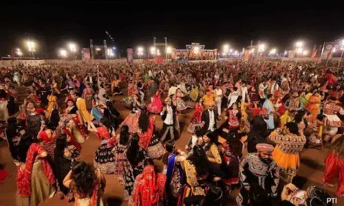 ഗര്‍ബ നൃത്ത ചടങ്ങിൽ എത്തുന്നവരെ ഗോമൂത്രം കുടിപ്പിച്ച ശേഷം മാത്രമേ പ്രവേശനം അനുവദിക്കാവൂ; വിവാദ പ്രസ്താവനയുമായി ബിജെപി നേതാവ്; അഹിന്ദുക്കൾ ചടങ്ങിൽ പങ്കെടുക്കുന്നത് തടയാനെന്ന് വിശദീകരണം; വിമർശനവുമായി കോൺഗ്രസ്