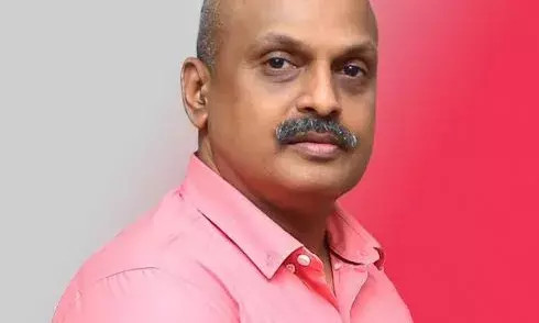 സമാജത്തില് വിദ്യാരംഭം; എസ്.ശ്രിജിത്ത് ഐ.പി.എസ് കുട്ടികള്ക്ക് ആദ്യാക്ഷരം കുറിക്കും സമാജത്തില് വിദ്യാരംഭം; എസ്.ശ്രിജിത്ത് ഐ.പി.എസ് കുട്ടികള്ക്ക് ആദ്യാക്ഷരം കുറിക്കും