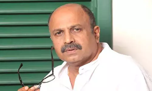 ഇടക്കാല ജാമ്യം കിട്ടിയതോടെ ഒളിവുജീവിതം അവസാനിപ്പിച്ച് നടന്‍ സിദ്ദിഖ്; കൊച്ചിയില്‍ അഡ്വ ബി. രാമന്‍പിള്ളയുടെ ഓഫീസിലെത്തി കൂടിക്കാഴ്ച നടത്തി; നടനെ അറസ്റ്റ് ചെയ്യുന്ന കാര്യത്തില്‍ നിയമോപദേശം തേടി എസ് ഐ ടി