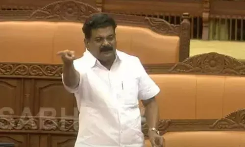 വെള്ളിയാഴ്ച നിയമസഭാ സമ്മേളനം തുടങ്ങുമ്പോള്‍ പി വി അന്‍വര്‍ എവിടെ ഇരിക്കും? സിപിഎം എംഎല്‍എമാരുടെ ബ്ലോക്കില്‍ നിന്ന് ഒഴിവാക്കണമെന്ന് സ്പീക്കര്‍ക്ക് കത്ത്; നിലത്തിരിക്കേണ്ടി വരുമെന്ന് അന്‍വര്‍; സ്പീക്കറുടെ മറുപടി ഇങ്ങനെ