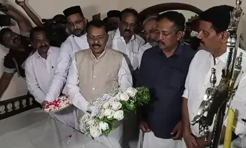 സൈനികര്‍ ദേശീയ സ്വത്ത്, അവരുടെ വീരമൃത്യു നാടിന് തീരാനഷ്ടം: തോമസ് ചെറിയാന്റെ വീട്ടിലെത്തി അനുശോചനം അറിയിച്ചു ഗോവ ഗവര്‍ണര് പി.എസ് ശ്രീധരന്‍ പിള്ള