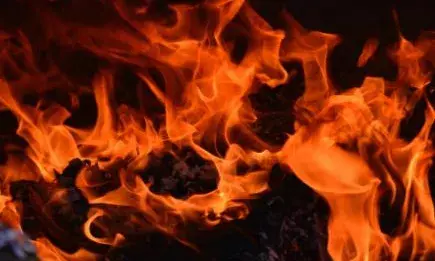 കോഴിക്കോട് സ്‌​കൂ​ട്ട​ർ ക​ത്തി അപകടം; കത്തിയത് ഡ്രൈ​വിം​ഗ് പ​രി​ശീ​ല​ന​ത്തി​നി​ടെ; ആർക്കും പരിക്കില്ല