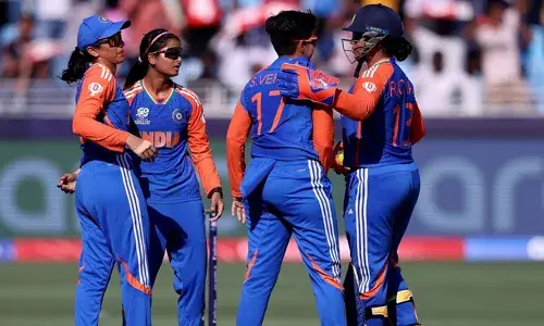 മൂന്ന് വിക്കറ്റുമായി അരുന്ധതി റെഡ്ഡി; പാക്കിസ്ഥാനെ എറിഞ്ഞിട്ട് ഇന്ത്യന്‍ ബോളര്‍മാര്‍; വനിതാ ട്വന്റി 20 ലോകകപ്പിലെ നിര്‍ണായക മത്സരത്തില്‍ ഇന്ത്യക്ക് 106 റണ്‍സ് വിജയലക്ഷ്യം