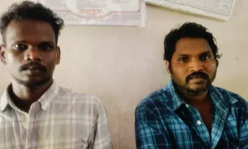 മകന്റെ ബൈക്ക് അടിച്ചു തകർക്കുന്നത് തടയാൻ ശ്രമിച്ചു; വയോധികനെ വെട്ടി പരിക്കേൽപ്പിച്ചു; കാപ്പ കേസിലെ പ്രതിയും കൂട്ടാളിയും അറസ്റ്റിൽ