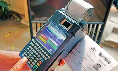 ആധാറിലെയും റേഷന്‍കാര്‍ഡിലെയും പേരിലെ പൊരുത്തക്കേട്; ലക്ഷം പേരുടെ റേഷന്‍ കാര്‍ഡ് മസ്റ്ററിങ് അസാധു