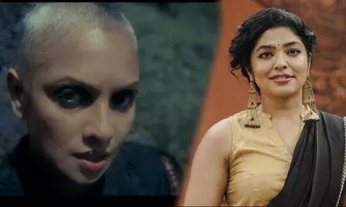 ആരുടെയെങ്കിലും ഭാര്യയാകും മുന്‍പ് ജ്യോതിര്‍മയി ആരായിരുന്നുവെന്ന് അറിയാമോ? സോഷ്യല്‍ മീഡിയയില്‍ ആരാധകനുമായി തര്‍ക്കിച്ച് റീമ കല്ലിങ്കല്‍