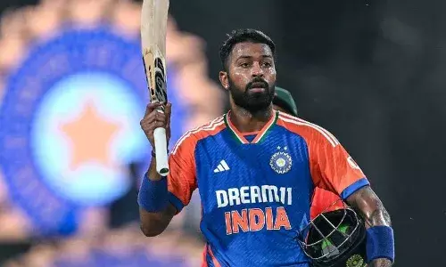 കോഹ്ലിയുടെ റെക്കോര്‍ഡ് തകര്‍ത്ത് ഹാര്‍ദിക്; നേടിയത് അന്താരാഷ്ട്ര ട്വന്റി 20 മത്സരങ്ങളില്‍ സിക്‌സോടെ പൂര്‍ത്തിയാക്കുന്ന താരം എന്ന റെക്കോര്‍ഡ്