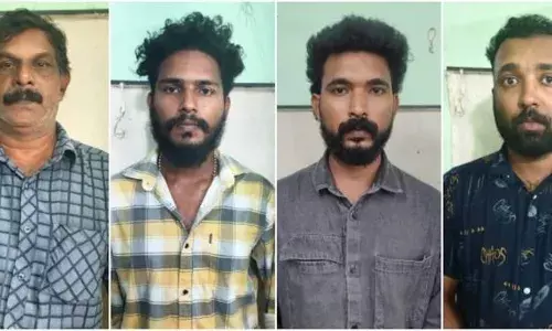 ബാറിൽ അടിപിയുണ്ടാക്കി; പോലീസിന് വിവരം നൽകിയ ബാർ ജീവനക്കാരനെ പതുങ്ങി നിന്ന് തലക്കടിച്ച് പരിക്കേൽപ്പിച്ചു; പ്രതികൾ പിടിയിൽ