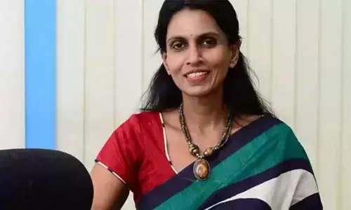 മുന്‍ ഡിജിപി ആര്‍ ശ്രീലേഖ ബിജെപിയിലേക്ക്; ഏറെ കാലമായി ബിജെപി നേതാക്കള്‍ പാര്‍ട്ടിയില്‍ ചേരാന്‍ ആവശ്യപ്പെടുന്നു; കേന്ദ്ര-സംസ്ഥാന നേതാക്കളുമായി ചര്‍ച്ച നടത്തിയെന്ന് ശ്രീലേഖ; അല്‍പസമയത്തിനകം അംഗത്വം സ്വീകരിക്കും