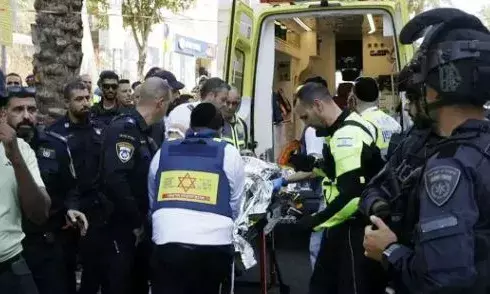 ഇസ്രായേലിൽ വഴിയാത്രക്കാരെ കുത്തി ആക്രമിച്ചു; ആറുപേർക്ക് പരിക്ക്; രണ്ടുപേരുടെ നില അതീവഗുരുതരം; തീവ്രവാദ ആക്രമണമെന്ന് പോലീസ്
